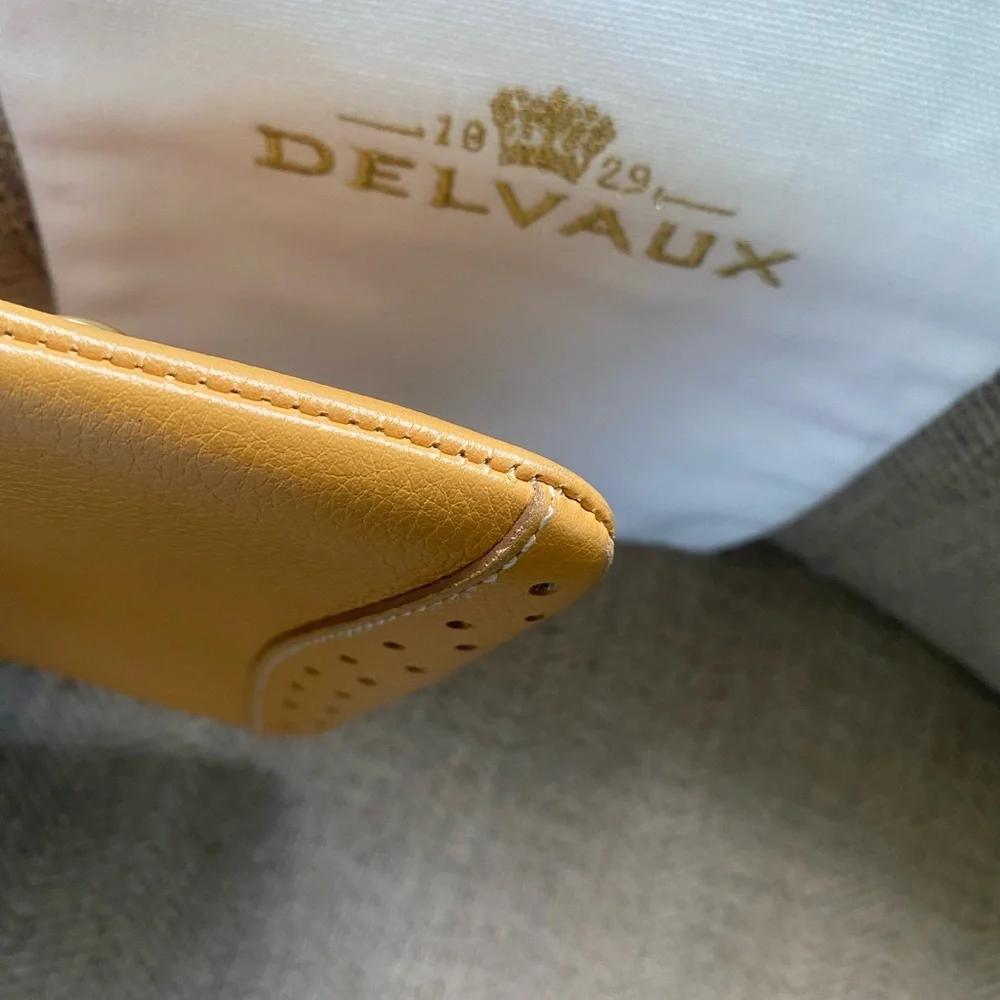 Authentic Delvaux Luxury Tan Leather Women's pouch - Picture 4 of 8